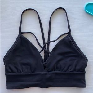 Rare criss cross lululemon sports bra - size 6